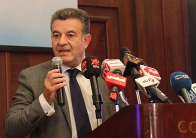 الدكتور على شمس الدين رئيس جامعة بنها